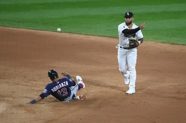 Minnesota Twins at Chicago White Sox 9/17/20 - MLB Picks & Predictions