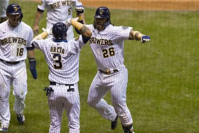 Kansas City Royals at Milwaukee Brewers 9/20/20 - MLB Picks & Predictions