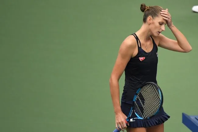 Jelena Ostapenko vs. Karolina Pliskova 10/1/20 - French Open Women Singles Picks & Predictions