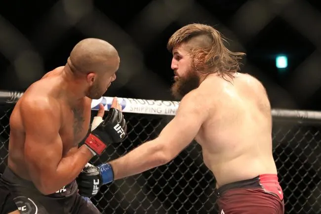Ciryl Gane vs Ante Delija 10/17/20 – UFC Fight Night Picks & Predictions