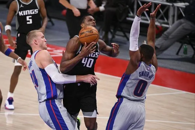 Detroit Pistons at Sacramento Kings 4/8/21 - NBA Picks & Predictions