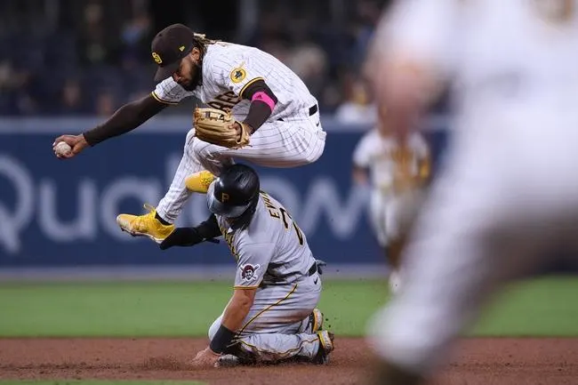 Pittsburgh Pirates at San Diego Padres 5/5/21 - MLB Picks & Predictions