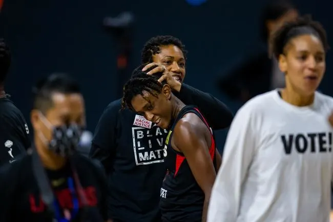 Connecticut Sun at Phoenix Mercury 5/21/21 - WNBA Picks & Predictions