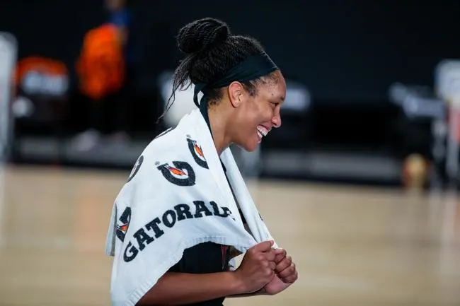 Chicago Sky at Connecticut Sun 6/27/21 - WNBA Picks & Predictions