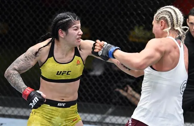 Yana Kunitskaya at Irene Aldana 7/10/21 - UFC 264 Picks & Predictions