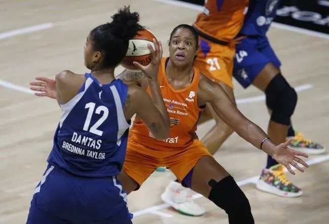 Washington Mystics at Phoenix Mercury 8/19/21 - WNBA Picks & Predictions