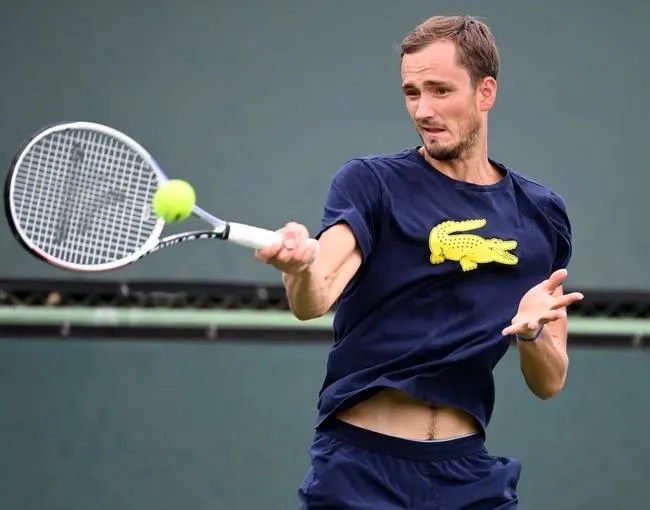 Mackenzie McDonald vs. Daniil Medvedev 10/9/21 - ATP Indian Wells, USA Men Singles Picks & Predictions