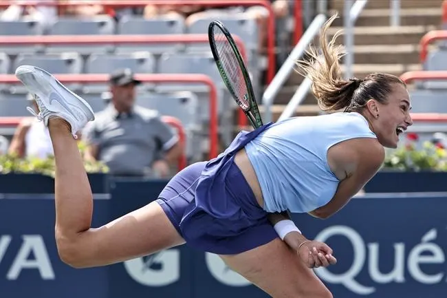 Aryna Sabalenka vs. Iga Swiatek 11/13/21 - WTA Finals Women Singles Picks & Predictions