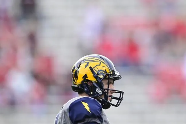 Miami at Kent State 11/27/21 - College Football Picks & Predictions