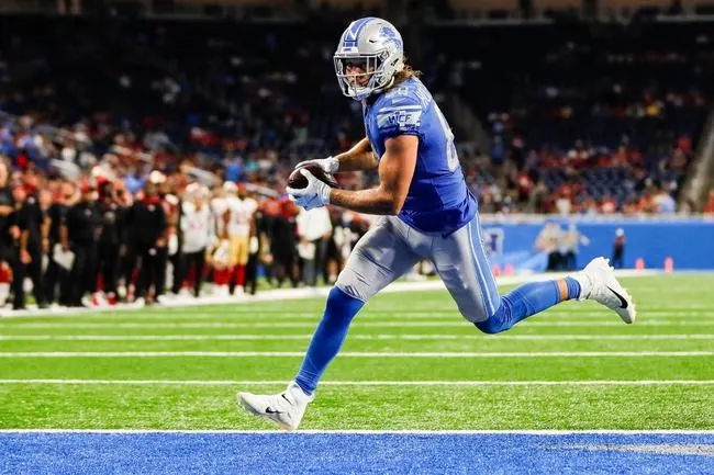 Chicago Bears at Detroit Lions 11/25/21 - NFL Picks & Predictions