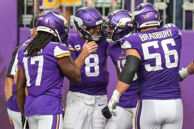 Pittsburgh Steelers at Minnesota Vikings 12/9/21 - NFL Picks & Predictions