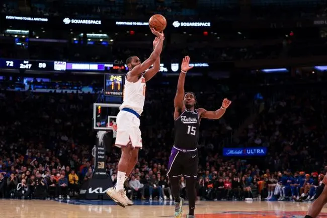 New York Knicks at Sacramento Kings 3/7/22 - NBA Picks & Predictions