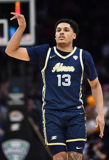 Akron vs UCLA 3/17/22 - College Basketball Picks & Predictions