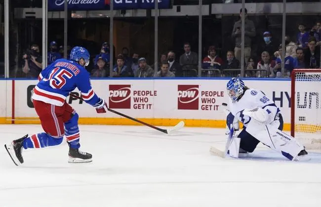 New York Rangers at Tampa Bay Lightning 3/19/22 - NHL Picks & Predictions