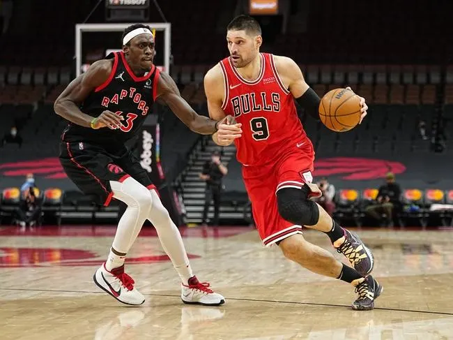 Toronto Raptors at Chicago Bulls 3/21/22 - NBA Picks & Predictions