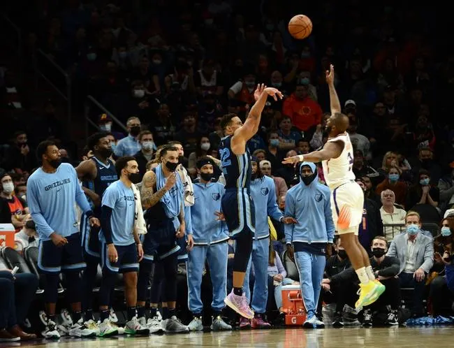 Phoenix Suns at Memphis Grizzlies 4/1/22 - NBA Picks & Predictions