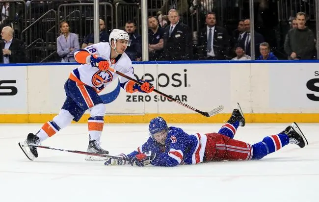 New York Islanders at New York Rangers 4/1/22 - NHL Picks & Predictions