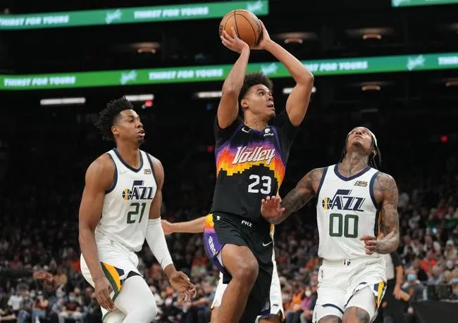 Phoenix Suns at Utah Jazz 4/8/22 - NBA Picks & Predictions