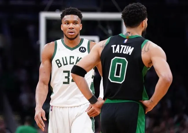 Milwaukee Bucks at Boston Celtics 5/3/22 - NBA Picks & Predictions