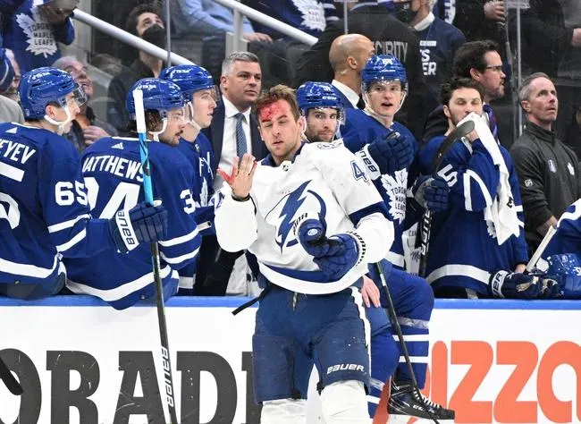 Tampa Bay Lightning at Toronto Maple Leafs 5/4/22 - NHL Picks & Predictions