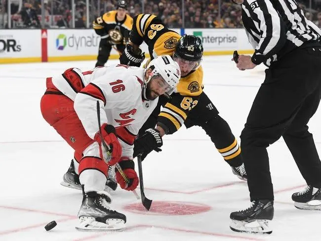 Boston Bruins at Carolina Hurricanes 5/14/22 - NHL Picks & Predictions