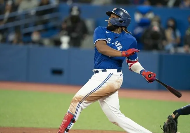 Seattle Mariners at Toronto Blue Jays 5/16/22 - MLB Picks & Predictions