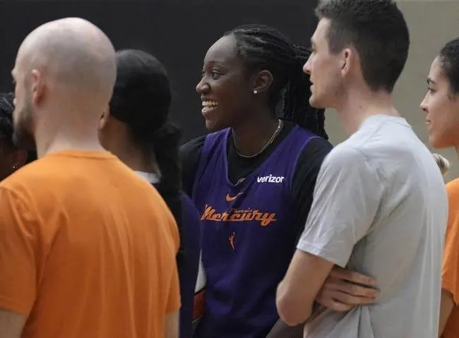 Pheonix Mercury at Las Vegas Aces 5/21/22 - WNBA Picks & Predictions