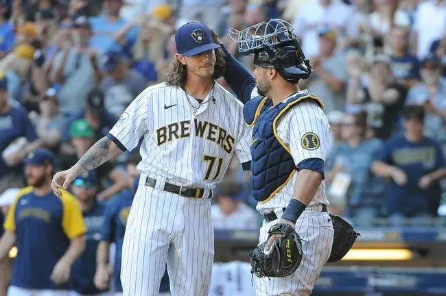 Washington Nationals at Milwaukee Brewers 5/21/22 - MLB Picks & Predictions