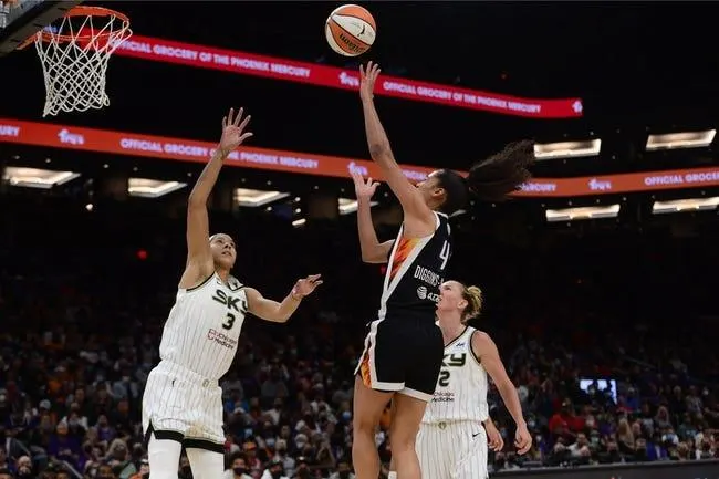 Chicago Sky at Washington Mystics 5/22/22 - WNBA Picks & Predictions