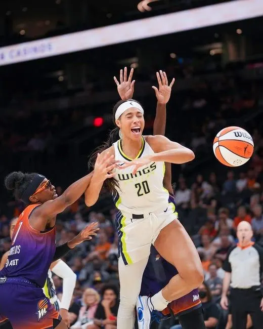 Phoenix Mercury at Dallas Wings 6/17/22 - WNBA Picks & Predictions