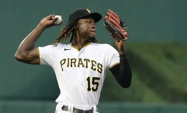 Milwaukee Brewers at Pittsburgh Pirates 7/3/22 - MLB Picks & Predictions