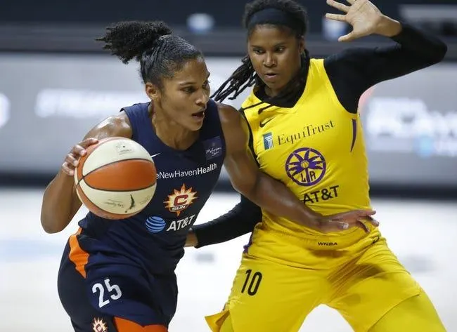 Chicago Sky at Los Angeles Sparks 7/14/22 - WNBA Picks & Predictions
