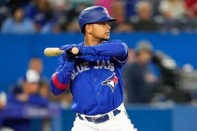 Toronto Blue Jays at Boston Red Sox 7/22/22 - MLB Picks & Predictions