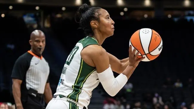 Seattle Storm at Washington Mystics 7/31/22 - WNBA Picks & Predictions