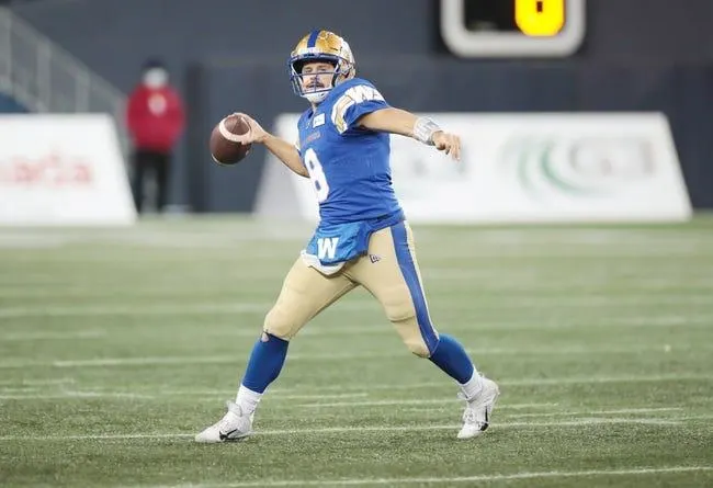 Winnipeg Blue Bombers at Montreal Alouettes 8/4/22 - CFL Picks & Predictions