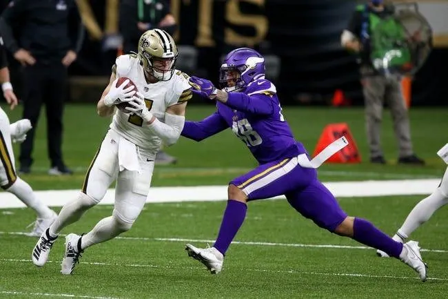 Minnesota Vikings at New Orleans Saints 10/2/22 - NFL Picks & Predictions