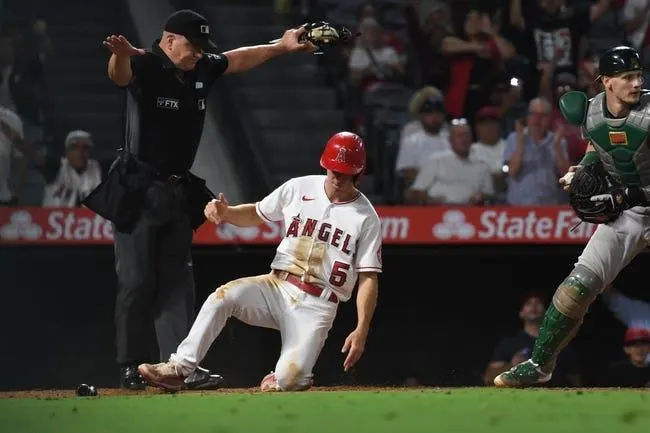 Oakland Athletics at Los Angeles Angels 9/29/22 - MLB Picks & Predictions