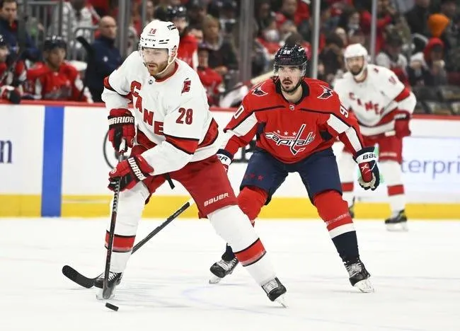 Washington Capitals at Carolina Hurricanes 10/31/22 - NHL Picks & Predictions