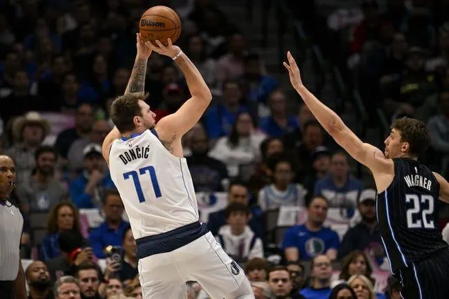 Utah Jazz at Dallas Mavericks 11/2/22 - NBA Picks & Predictions