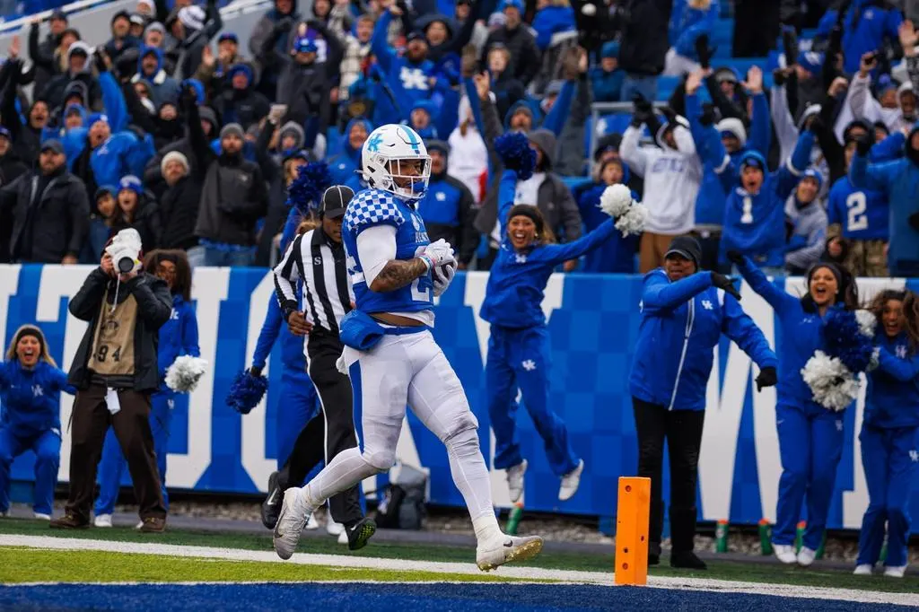Georgia at Kentucky 11/19/22 - College Football Picks & Predictions