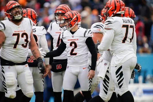 Kansas City Chiefs at Cincinnati Bengals 12/4/22 - NFL Picks & Predictions
