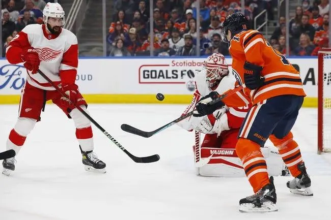 Edmonton Oilers at Detroit Red Wings 2/7/23 - NHL Picks & Predictions