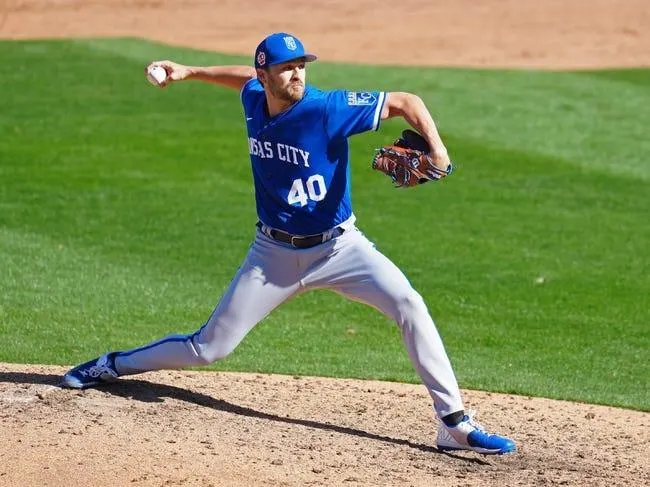 Kansas City Royals at Arizona Diamondbacks 3/19/23 - MLB Picks & Predictions