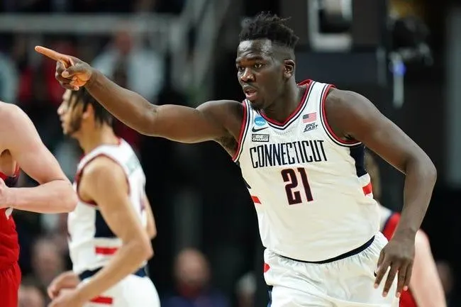 Arkansas vs Connecticut 3/23/23 - College Basketball Picks & Predictions