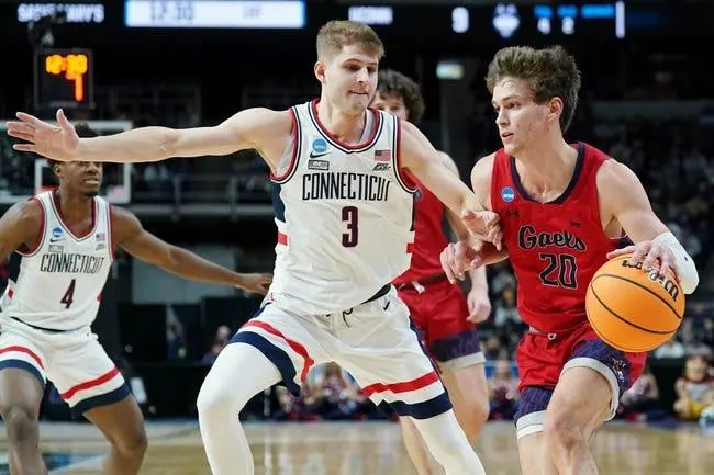 San Diego State vs UConn 4/3/23 - College Basketball Picks & Predictions