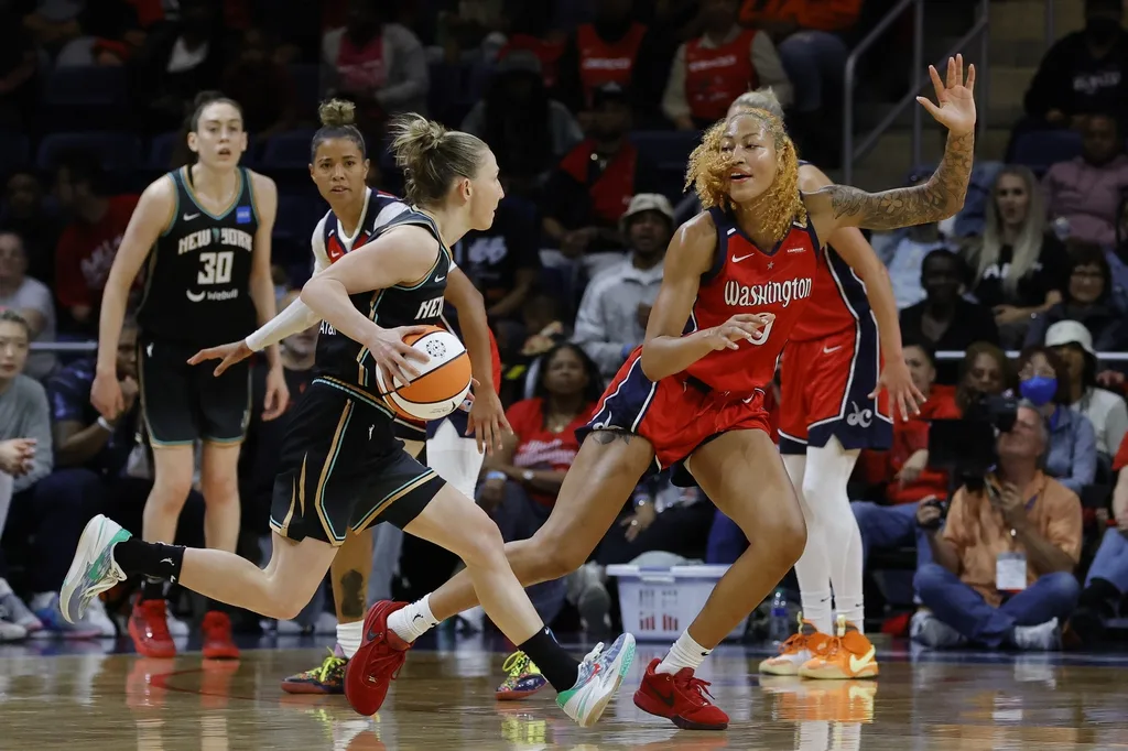 Chicago Sky at New York Liberty 6/4/23 - WNBA Picks & Predictions