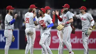 Philadelphia Phillies at San Diego Padres 04/28/24 - MLB Picks & Predictions