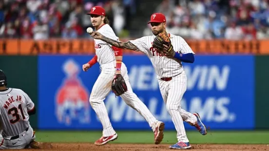 Toronto Blue Jays at Philadelphia Phillies 05/07/24 - MLB Picks & Predictions