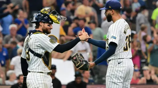 Atlanta Braves at Milwaukee Brewers 07/30/24 - MLB Picks & Predictions