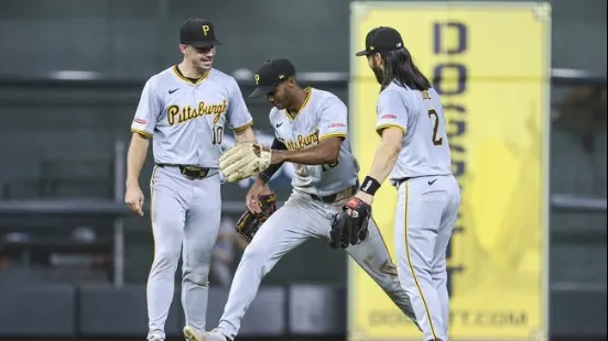 Pittsburgh Pirates at Houston Astros 07/31/24 - MLB Picks & Predictions
